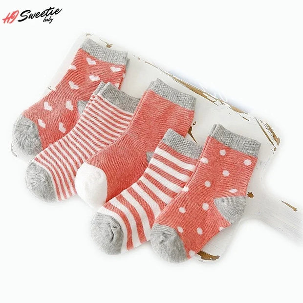 5 Paar weiche Babysocken mit Design